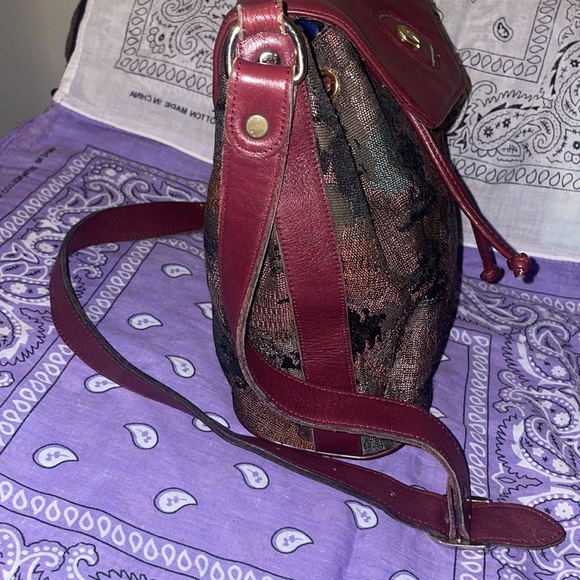 Vintage Aigner crossbody bucket bag - Picture 4 of 6